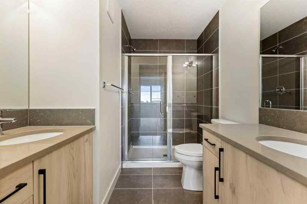 MLS® A2256594 - 12 Waterford Glen  in Waterford Chestermere, Residential