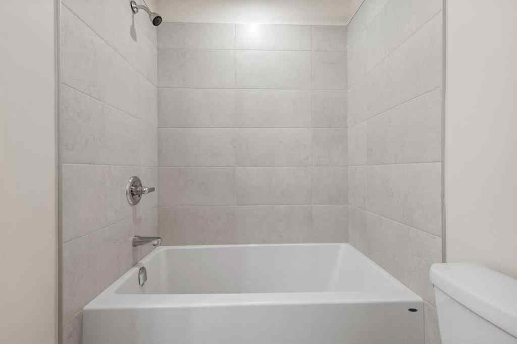 MLS® A2256594 - 12 Waterford Glen  in Waterford Chestermere, Residential