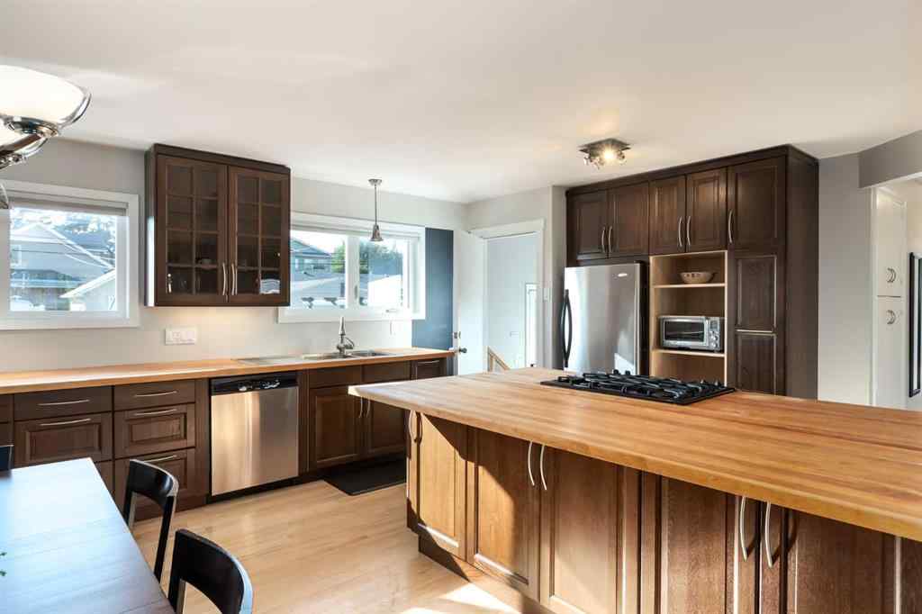 MLS® A2256595 - 1125 40 Street SW in Rosscarrock Calgary, Residential