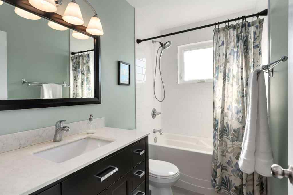 MLS® A2256595 - 1125 40 Street SW in Rosscarrock Calgary, Residential
