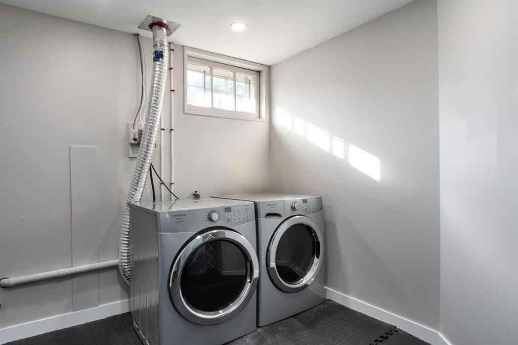 MLS® A2256595 - 1125 40 Street SW in Rosscarrock Calgary, Residential