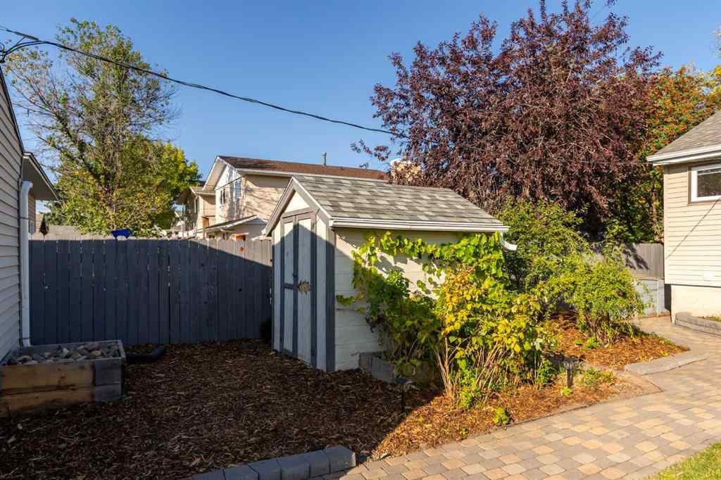 MLS® A2256595 - 1125 40 Street SW in Rosscarrock Calgary, Residential