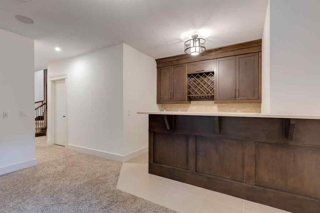 MLS® A2256598 - 1020 19 Avenue NW in Mount Pleasant Calgary, Residential