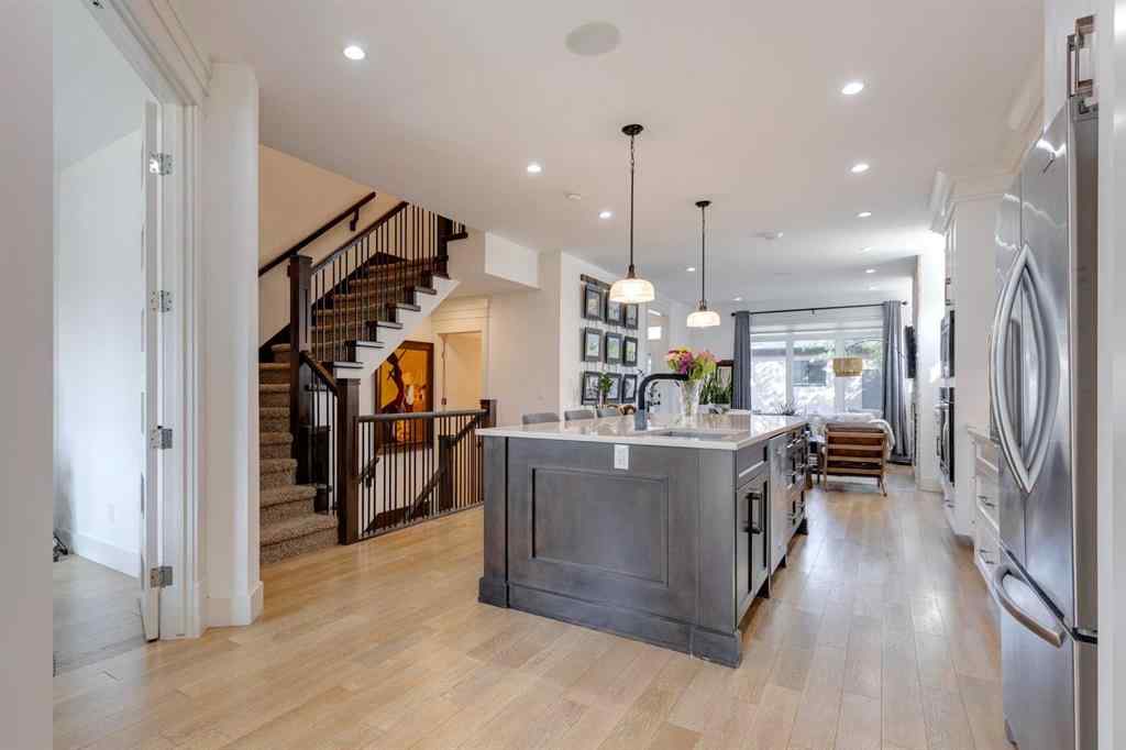 MLS® A2256598 - 1020 19 Avenue NW in Mount Pleasant Calgary, Residential