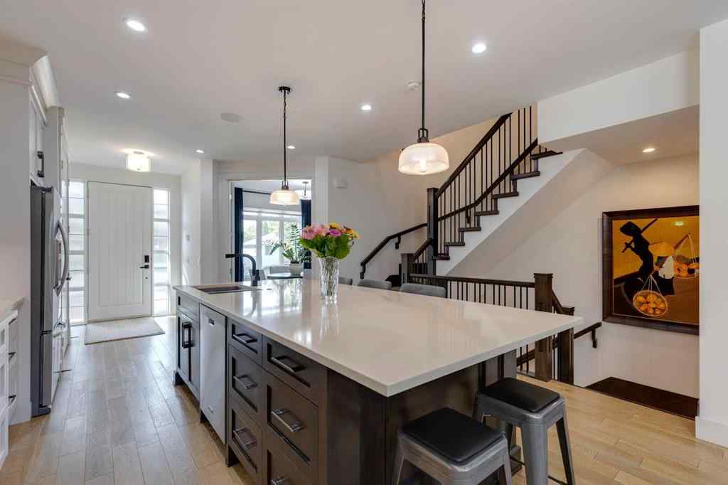 MLS® A2256598 - 1020 19 Avenue NW in Mount Pleasant Calgary, Residential