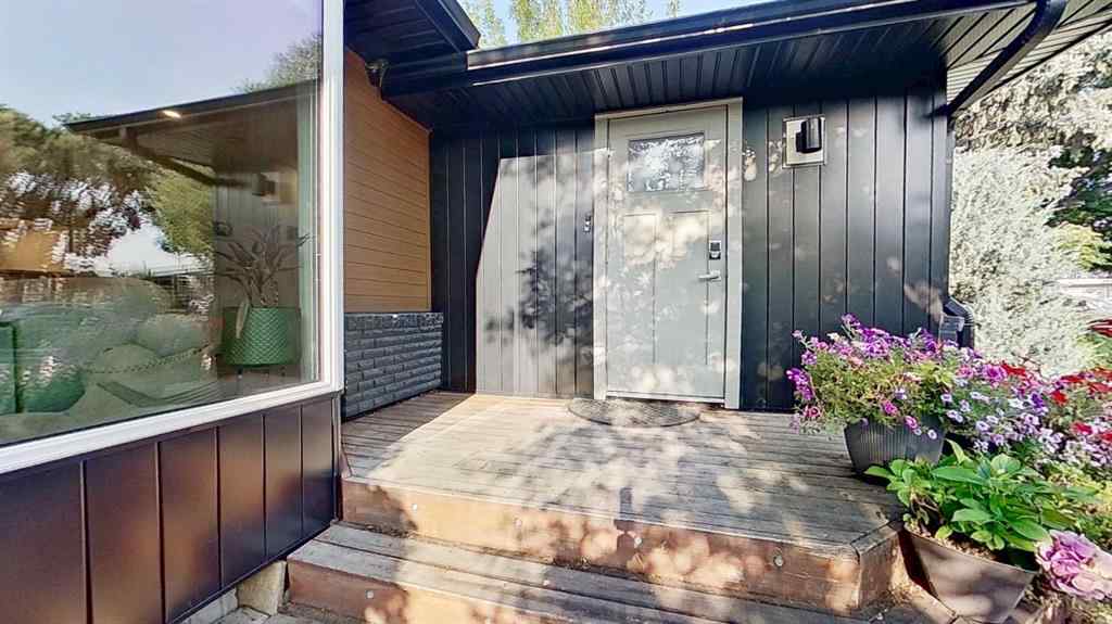 MLS® A2256601 - 1423 18 Street NE in Mayland Heights Calgary, Residential