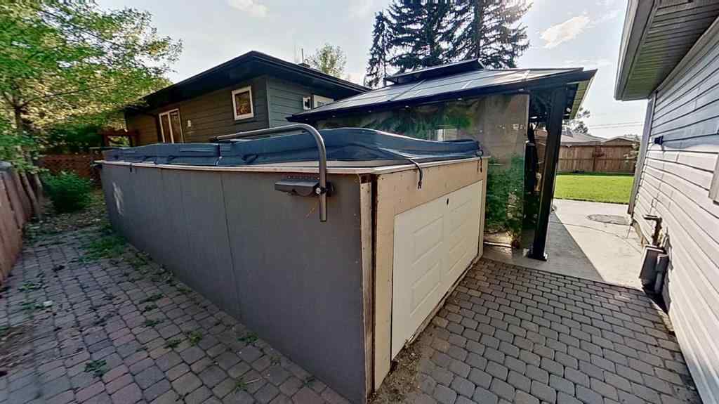MLS® A2256601 - 1423 18 Street NE in Mayland Heights Calgary, Residential