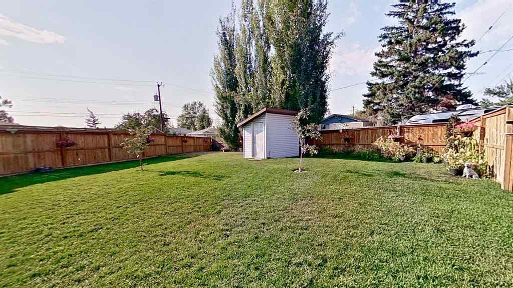 MLS® A2256601 - 1423 18 Street NE in Mayland Heights Calgary, Residential