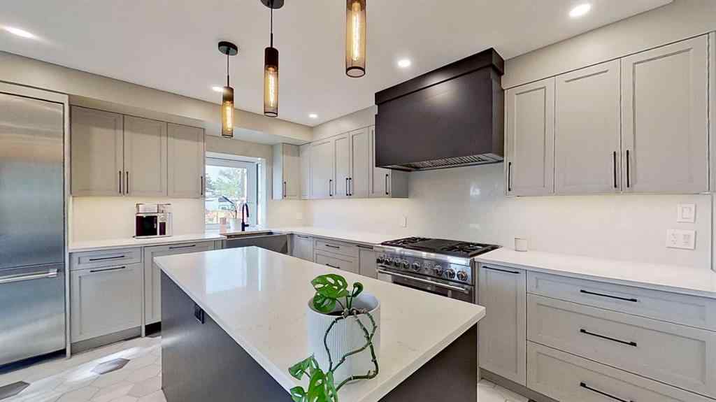 MLS® A2256601 - 1423 18 Street NE in Mayland Heights Calgary, Residential
