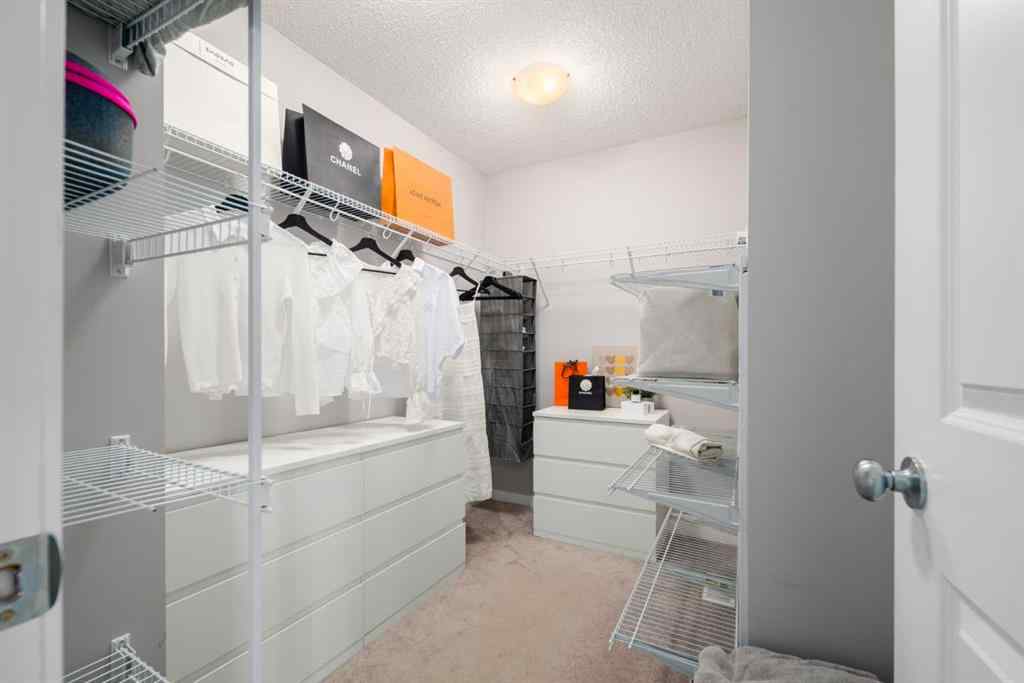 MLS® A2256603 - 133 Cougar Ridge Close SW in Cougar Ridge Calgary, Residential