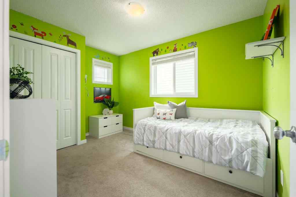 MLS® A2256603 - 133 Cougar Ridge Close SW in Cougar Ridge Calgary, Residential