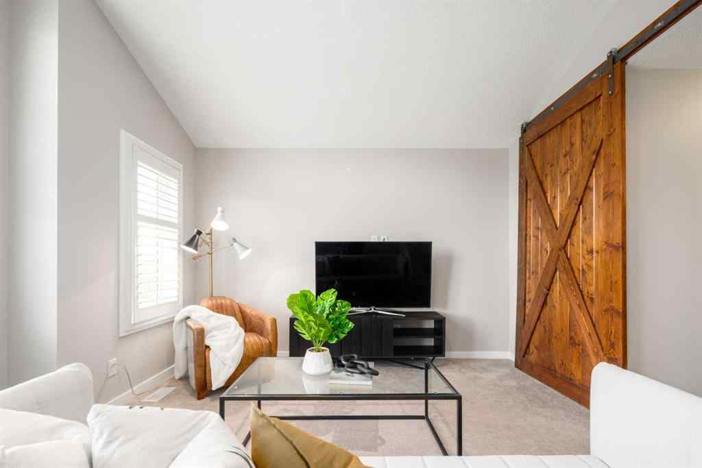 MLS® A2256603 - 133 Cougar Ridge Close SW in Cougar Ridge Calgary, Residential
