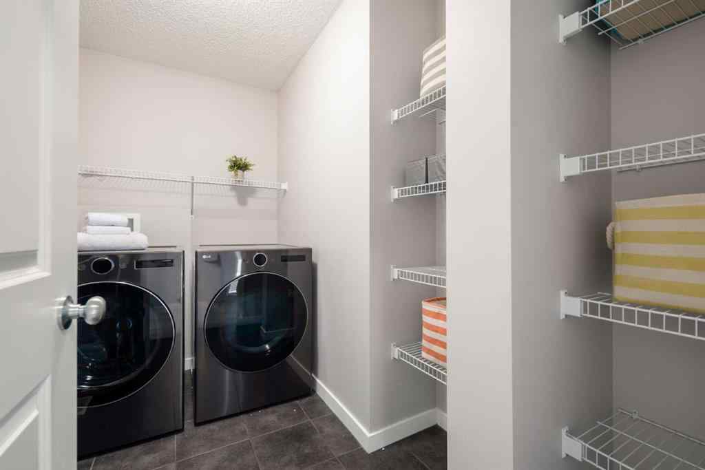 MLS® A2256603 - 133 Cougar Ridge Close SW in Cougar Ridge Calgary, Residential