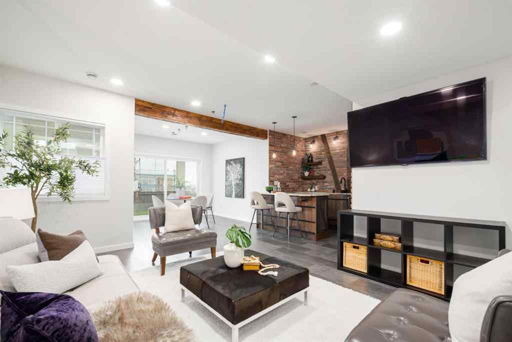MLS® A2256603 - 133 Cougar Ridge Close SW in Cougar Ridge Calgary, Residential