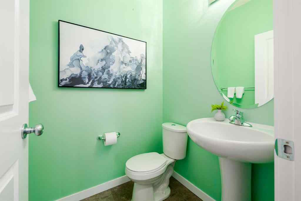 MLS® A2256603 - 133 Cougar Ridge Close SW in Cougar Ridge Calgary, Residential