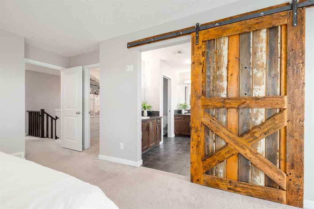 MLS® A2256603 - 133 Cougar Ridge Close SW in Cougar Ridge Calgary, Residential