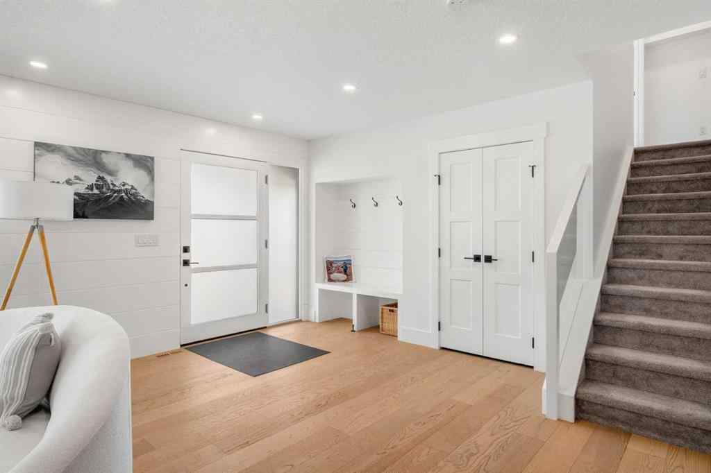 MLS® A2256604 - 235 Lake Wapta Rise SE in Lake Bonavista Calgary, Residential