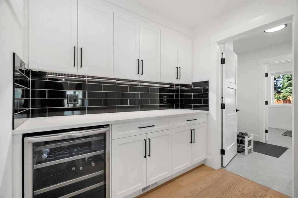 MLS® A2256604 - 235 Lake Wapta Rise SE in Lake Bonavista Calgary, Residential