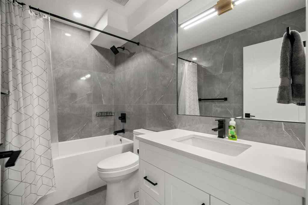 MLS® A2256604 - 235 Lake Wapta Rise SE in Lake Bonavista Calgary, Residential
