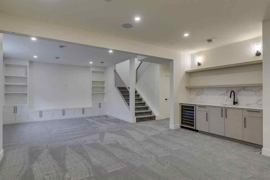 MLS® A2256608 - 48 Elveden Park SW in Springbank Hill Calgary, Residential