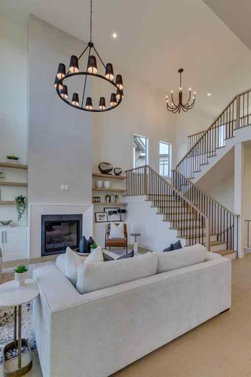MLS® A2256608 - 48 Elveden Park SW in Springbank Hill Calgary, Residential