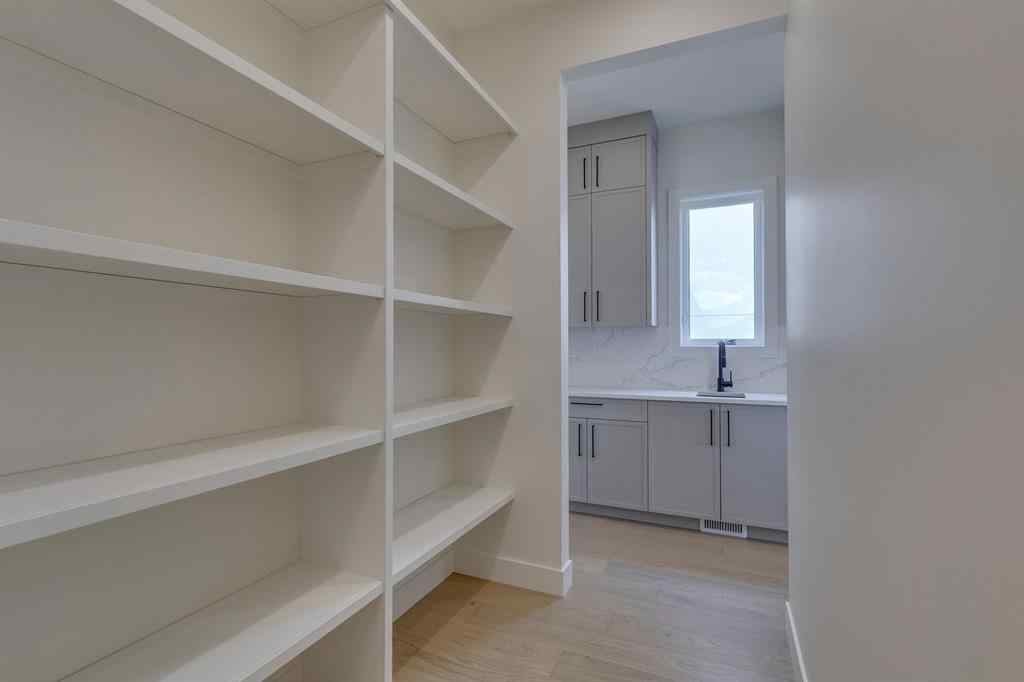 MLS® A2256608 - 48 Elveden Park SW in Springbank Hill Calgary, Residential