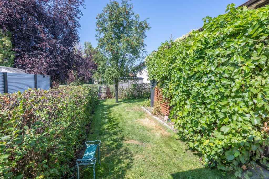 MLS® A2256611 - 17 Iris Court SE in Connaught Medicine Hat, Residential