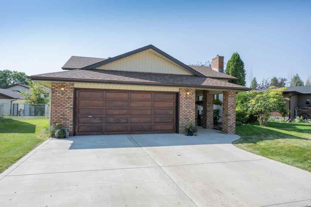 MLS® A2256611 - 17 Iris Court SE in Connaught Medicine Hat, Residential
