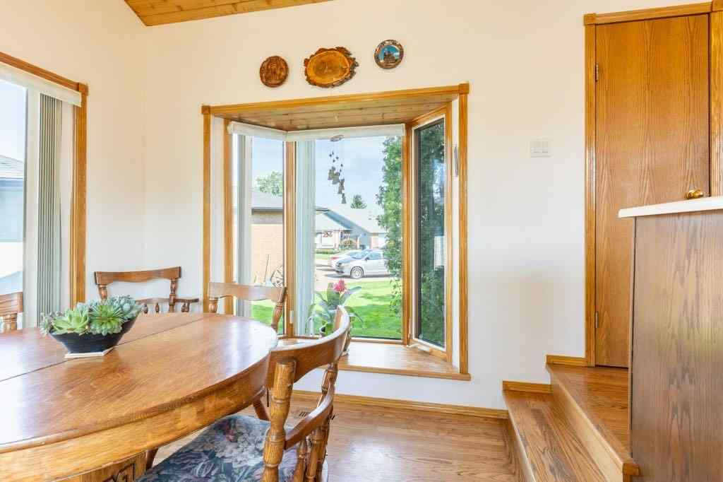 MLS® A2256611 - 17 Iris Court SE in Connaught Medicine Hat, Residential