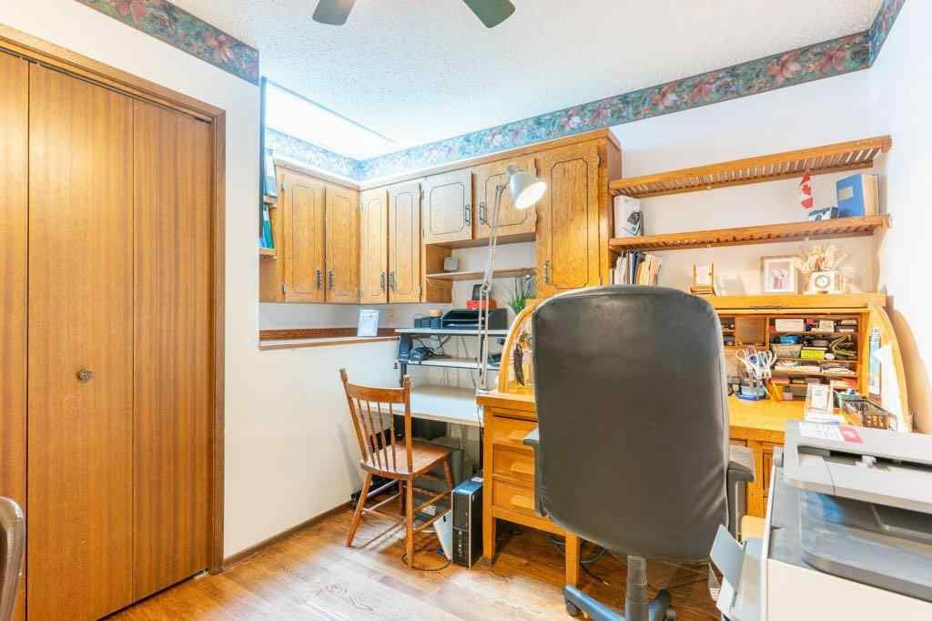 MLS® A2256611 - 17 Iris Court SE in Connaught Medicine Hat, Residential