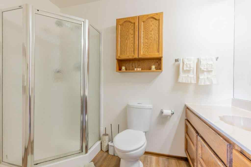 MLS® A2256611 - 17 Iris Court SE in Connaught Medicine Hat, Residential