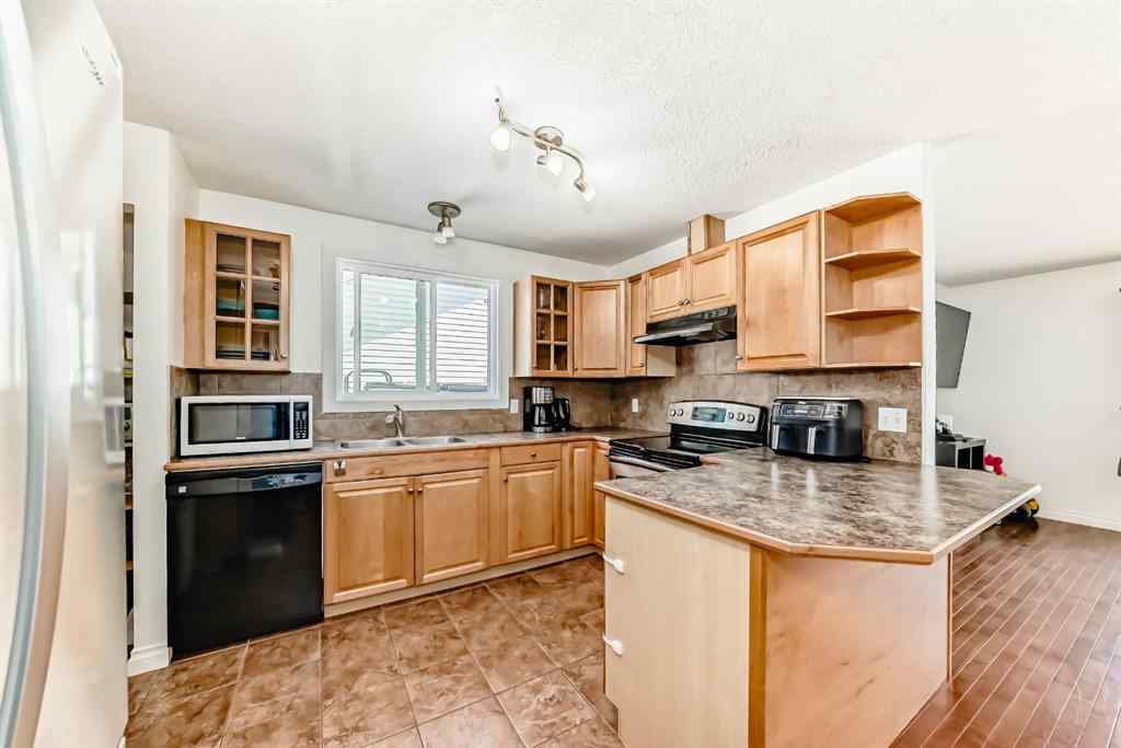 MLS® A2256612 - 66 Eldridge Rise SE in Edgewater Airdrie, Residential