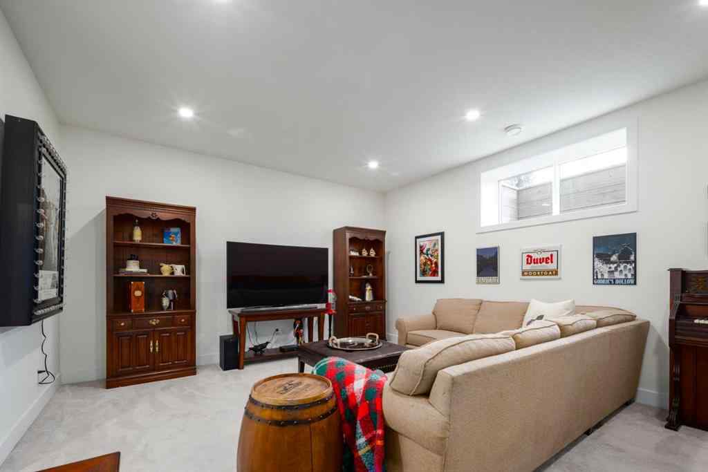 MLS® A2256615 - 2605 26 Avenue SW in Richmond Calgary, Residential