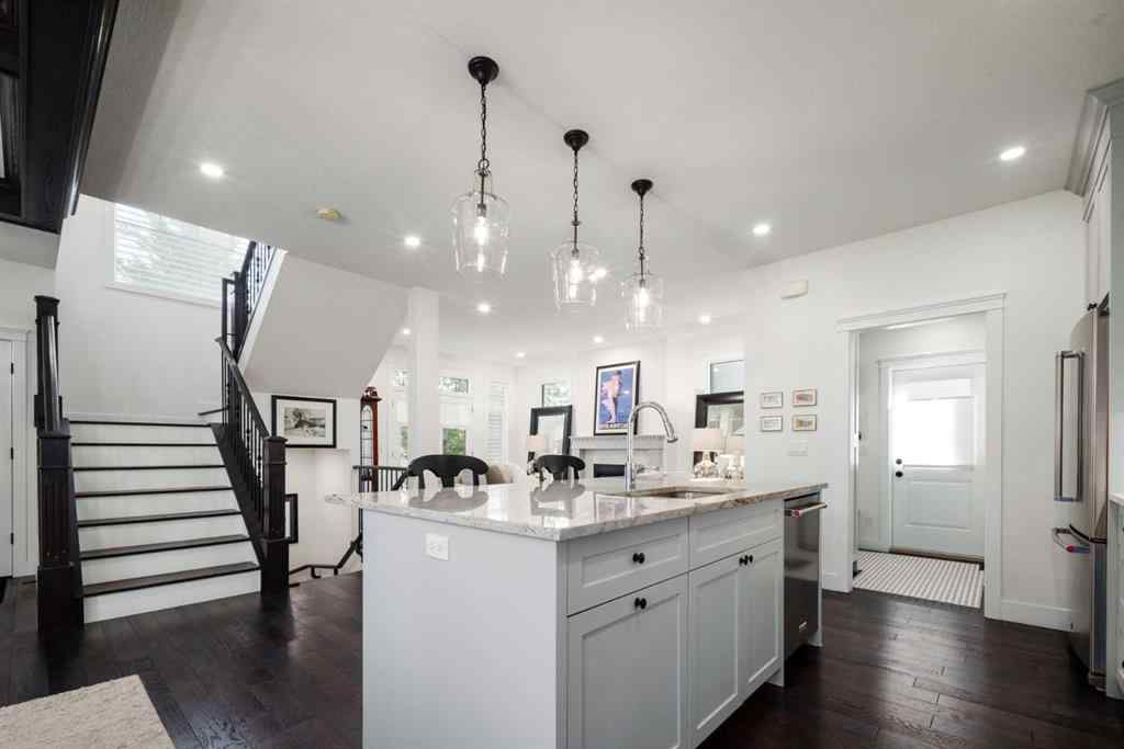 MLS® A2256615 - 2605 26 Avenue SW in Richmond Calgary, Residential