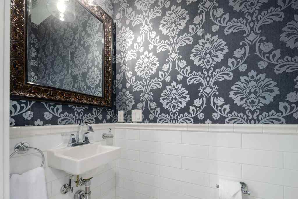 MLS® A2256615 - 2605 26 Avenue SW in Richmond Calgary, Residential