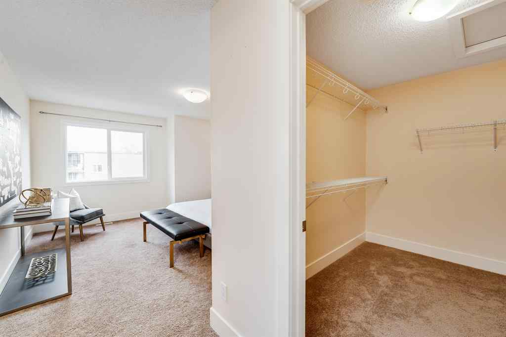 MLS® A2256618 - Unit #2 2008 12 Avenue SW in Sunalta Calgary, Residential
