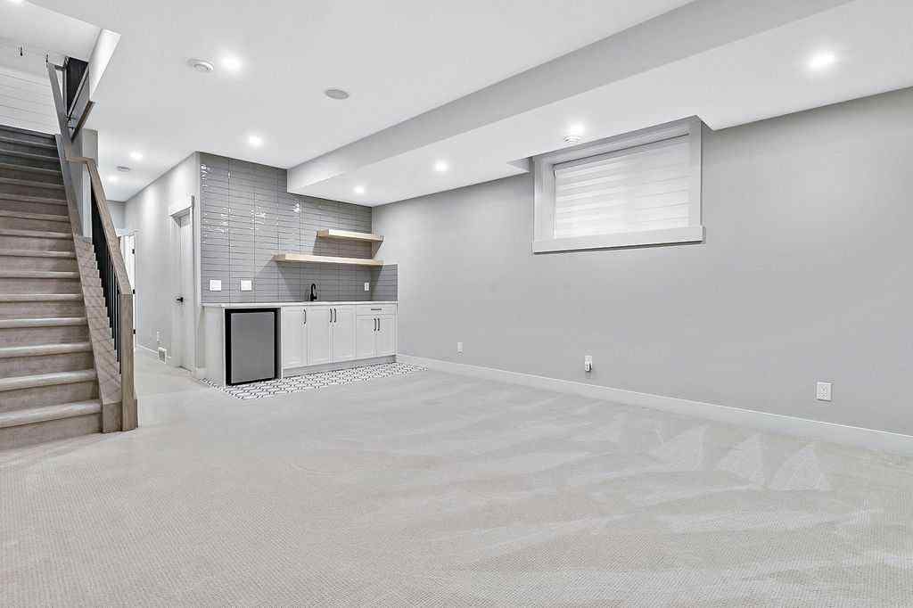 MLS® A2256619 - 910 41 Street SW in Rosscarrock Calgary, Residential