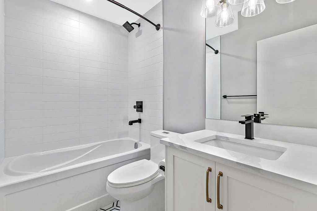 MLS® A2256619 - 910 41 Street SW in Rosscarrock Calgary, Residential