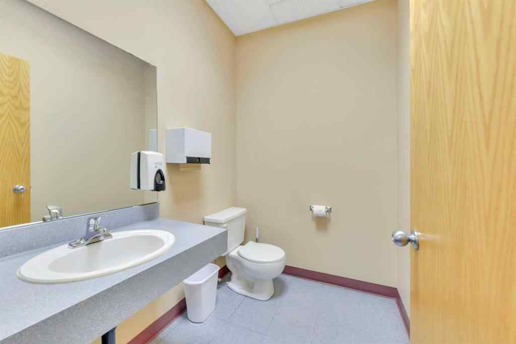 MLS® A2256621 - Unit #4 4910 45 Street  in Downtown Red Deer Red Deer, Commercial