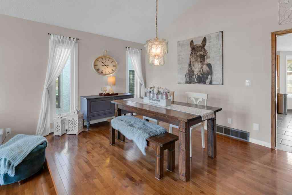 MLS® A2256623 - 240 Woodbriar Place SW in Woodbine Calgary, Residential