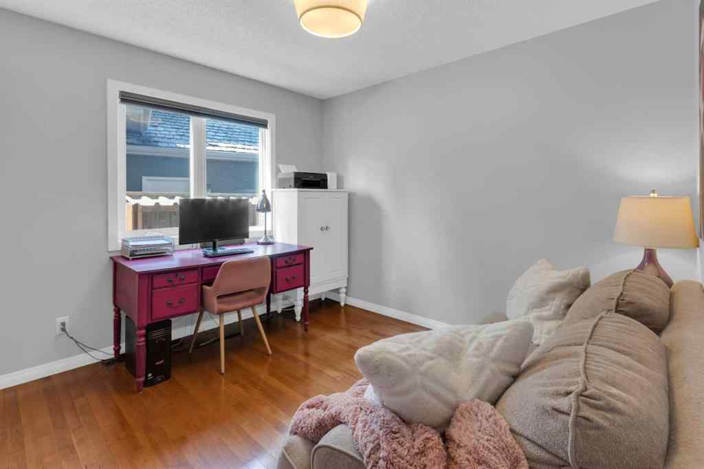MLS® A2256623 - 240 Woodbriar Place SW in Woodbine Calgary, Residential