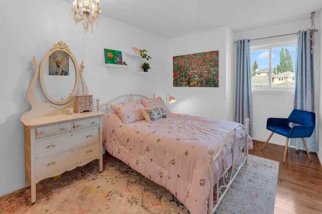 MLS® A2256623 - 240 Woodbriar Place SW in Woodbine Calgary, Residential