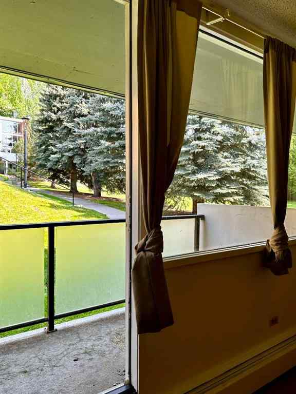 MLS® A2256624 - Unit #109 1616 8 Avenue NW in Hounsfield Heights/Briar Hill Calgary, Residential
