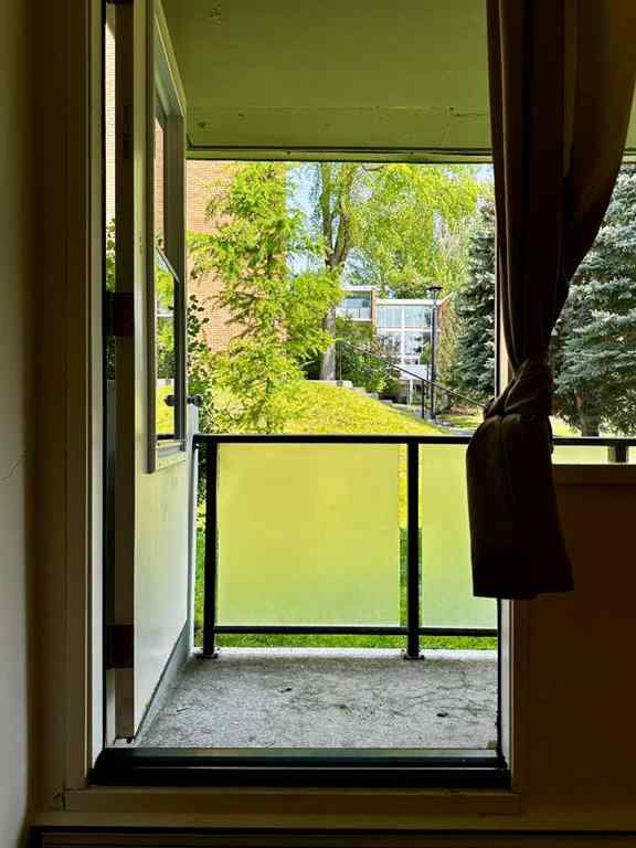 MLS® A2256624 - Unit #109 1616 8 Avenue NW in Hounsfield Heights/Briar Hill Calgary, Residential