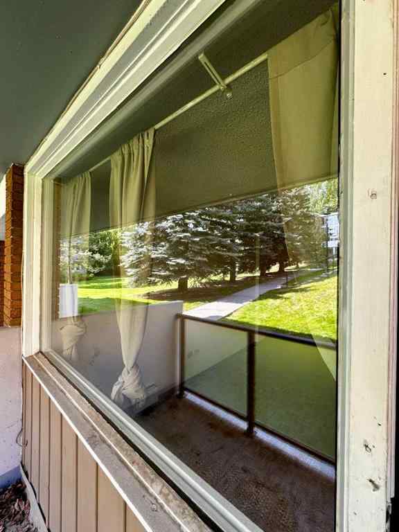 MLS® A2256624 - Unit #109 1616 8 Avenue NW in Hounsfield Heights/Briar Hill Calgary, Residential