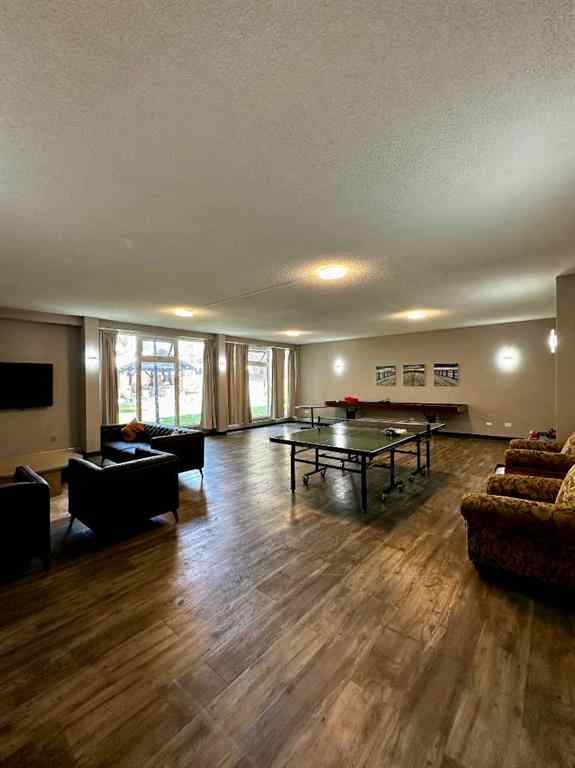 MLS® A2256624 - Unit #109 1616 8 Avenue NW in Hounsfield Heights/Briar Hill Calgary, Residential