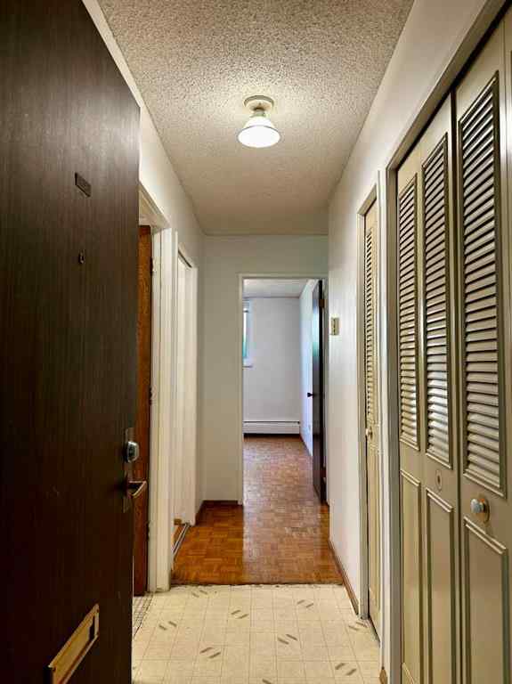MLS® A2256624 - Unit #109 1616 8 Avenue NW in Hounsfield Heights/Briar Hill Calgary, Residential