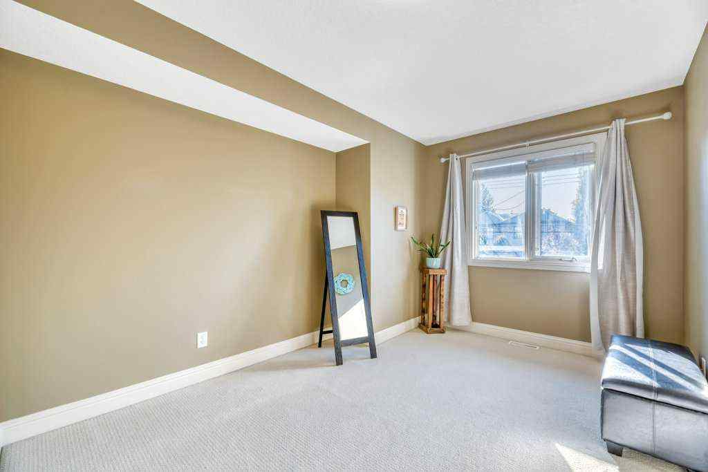 MLS® A2256625 - 2221 26 Street SW in Killarney/Glengarry Calgary, Residential