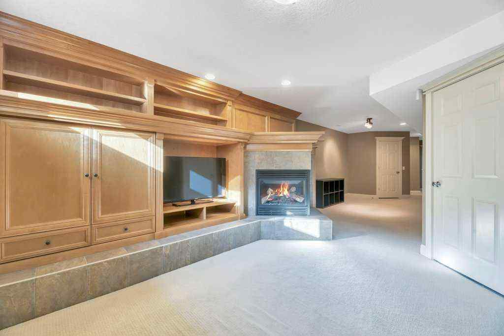 MLS® A2256625 - 2221 26 Street SW in Killarney/Glengarry Calgary, Residential