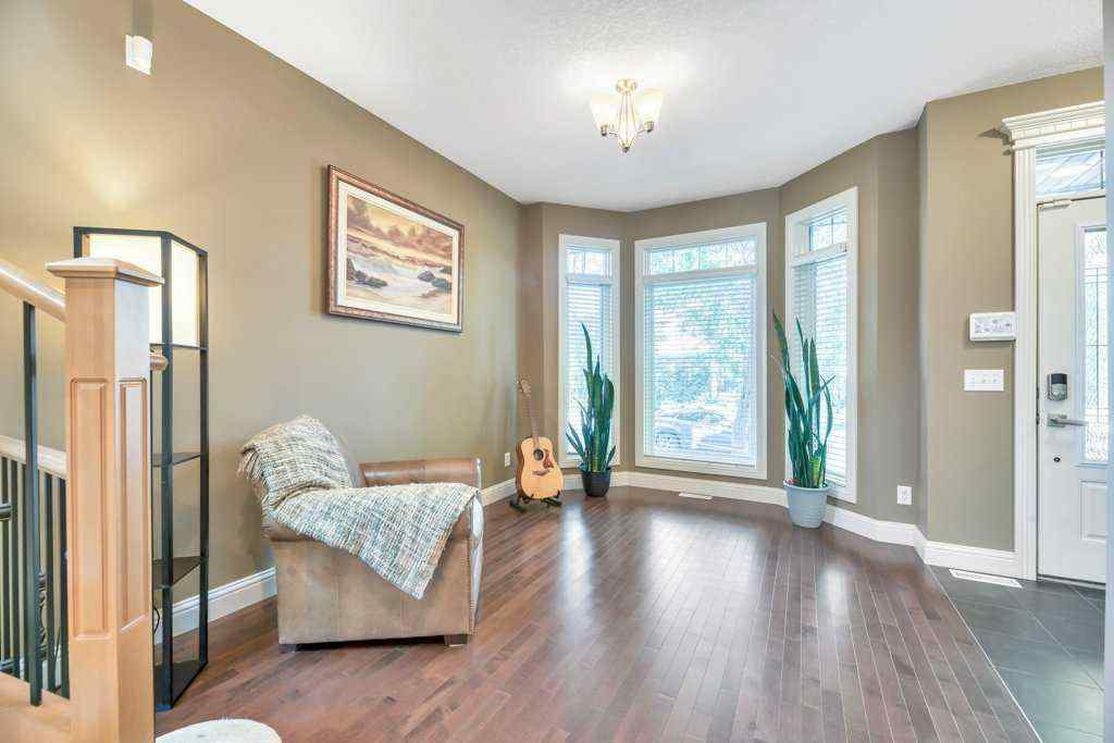 MLS® A2256625 - 2221 26 Street SW in Killarney/Glengarry Calgary, Residential